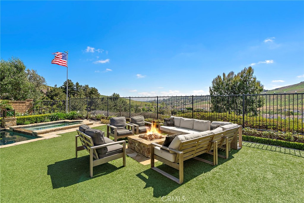 17 Christopher Street