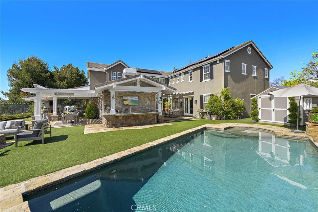 17 Christopher Street