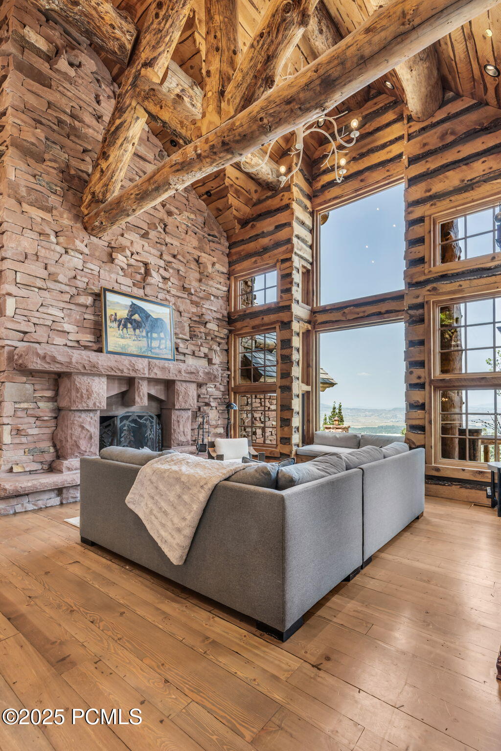 2500 W White Pine Lane