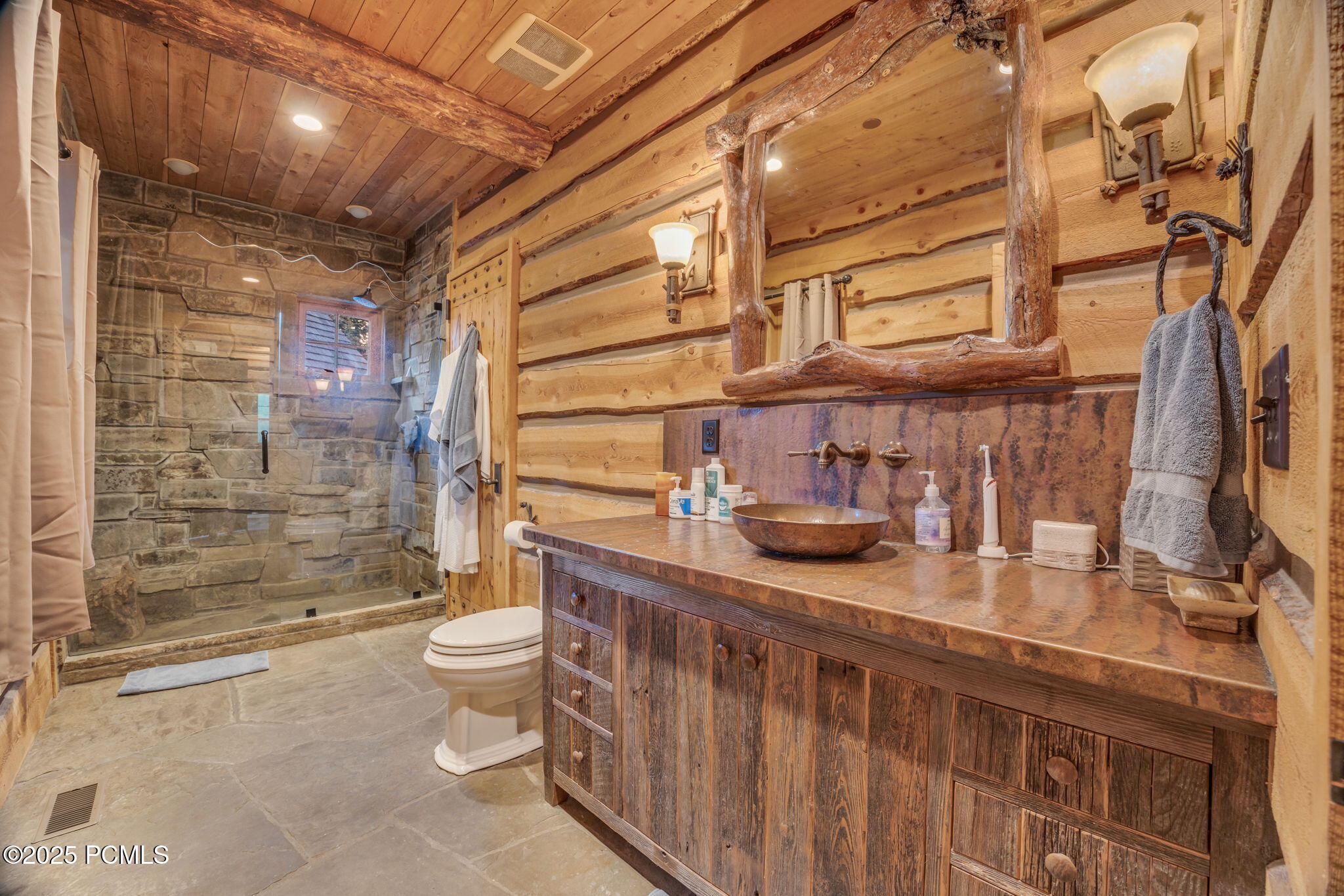 2500 W White Pine Lane