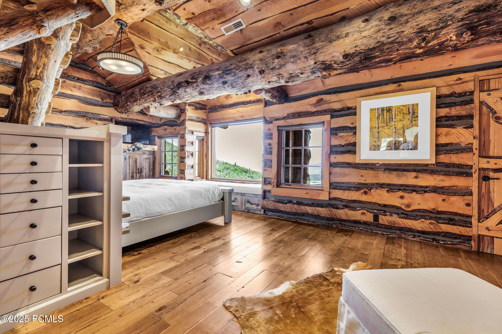 2500 W White Pine Lane