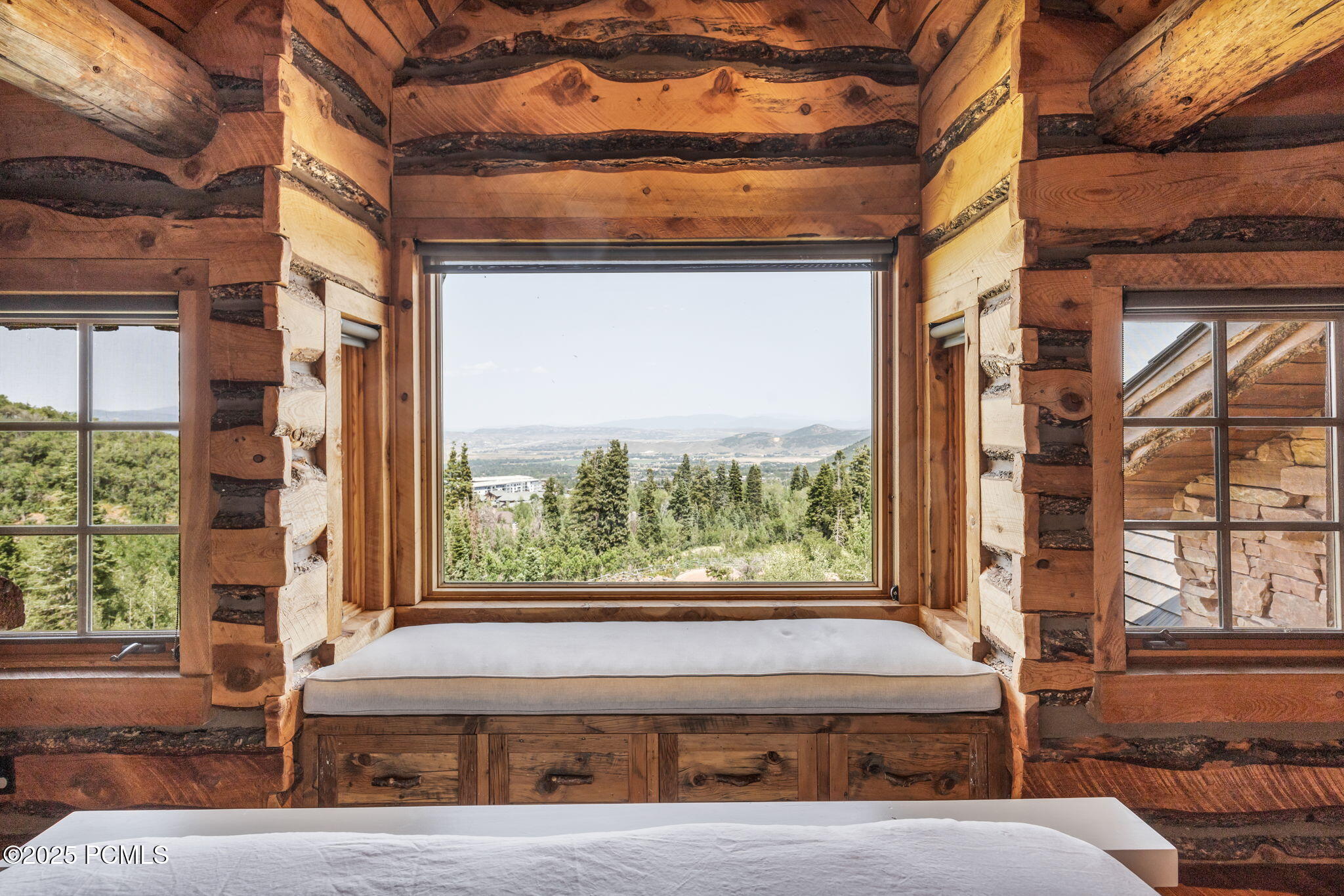 2500 W White Pine Lane