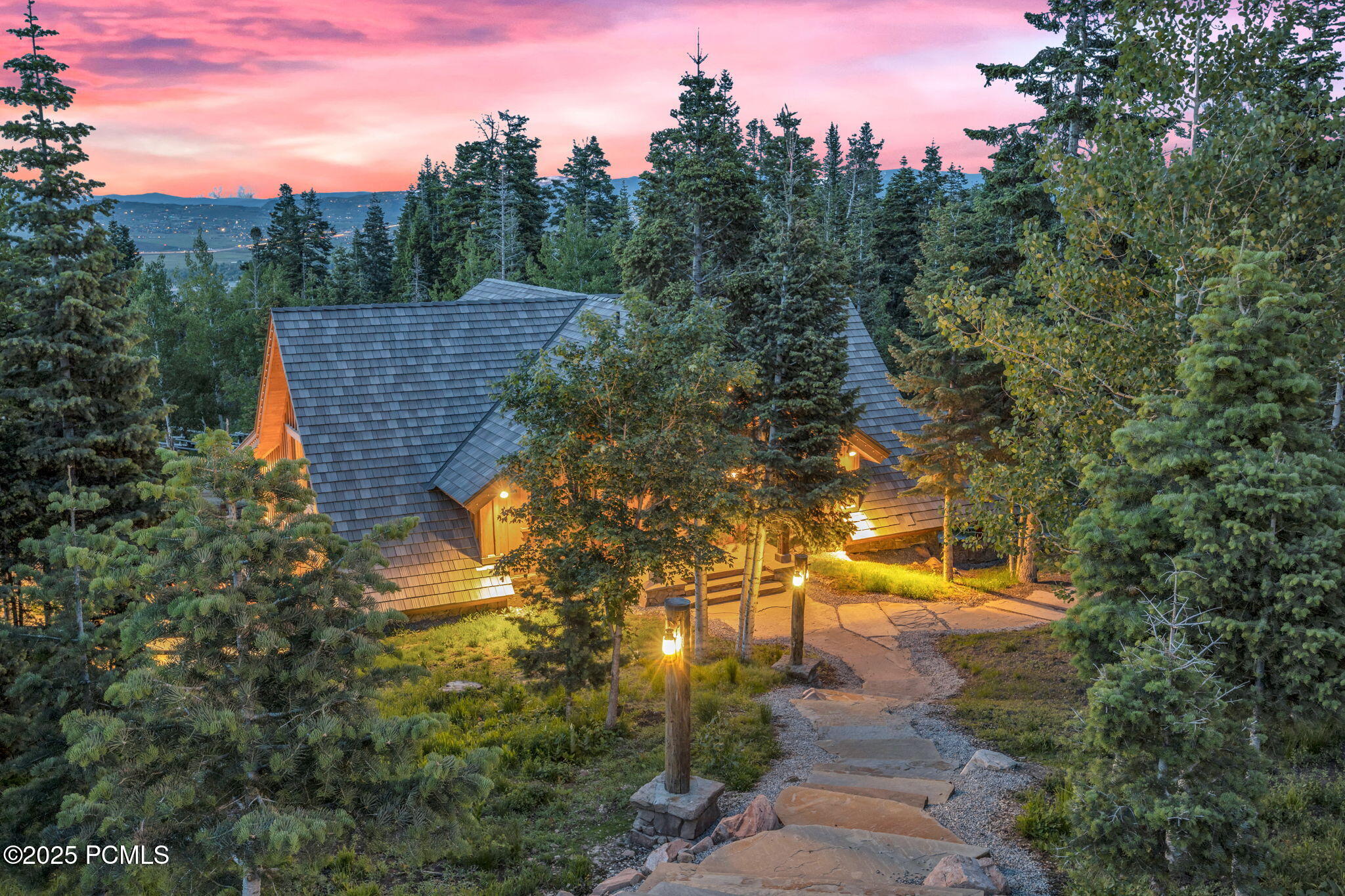 2500 W White Pine Lane