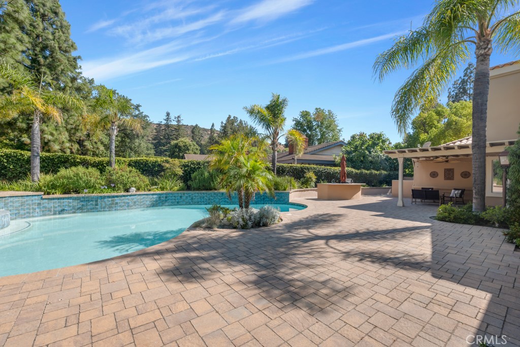 4228 Saddlecrest Lane