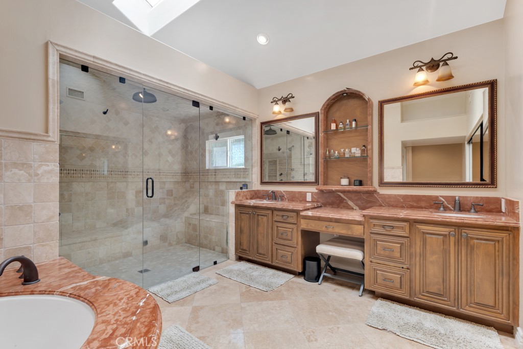 4228 Saddlecrest Lane