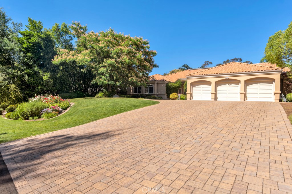 4228 Saddlecrest Lane
