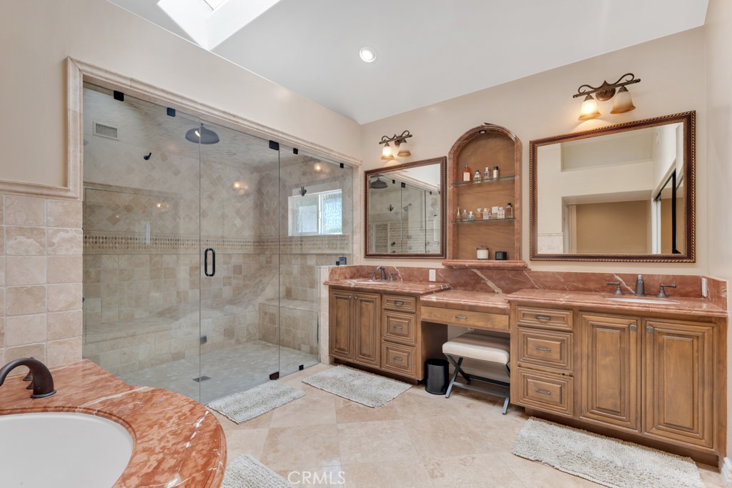 4228 Saddlecrest Lane