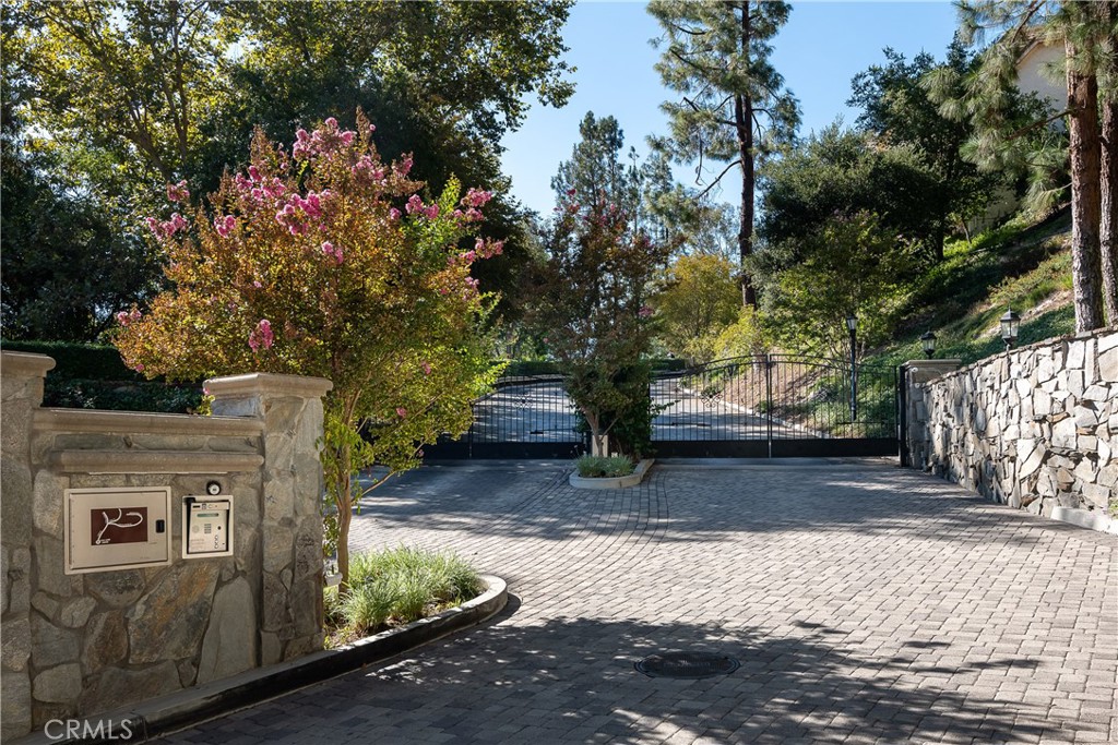 3315 View Pointe