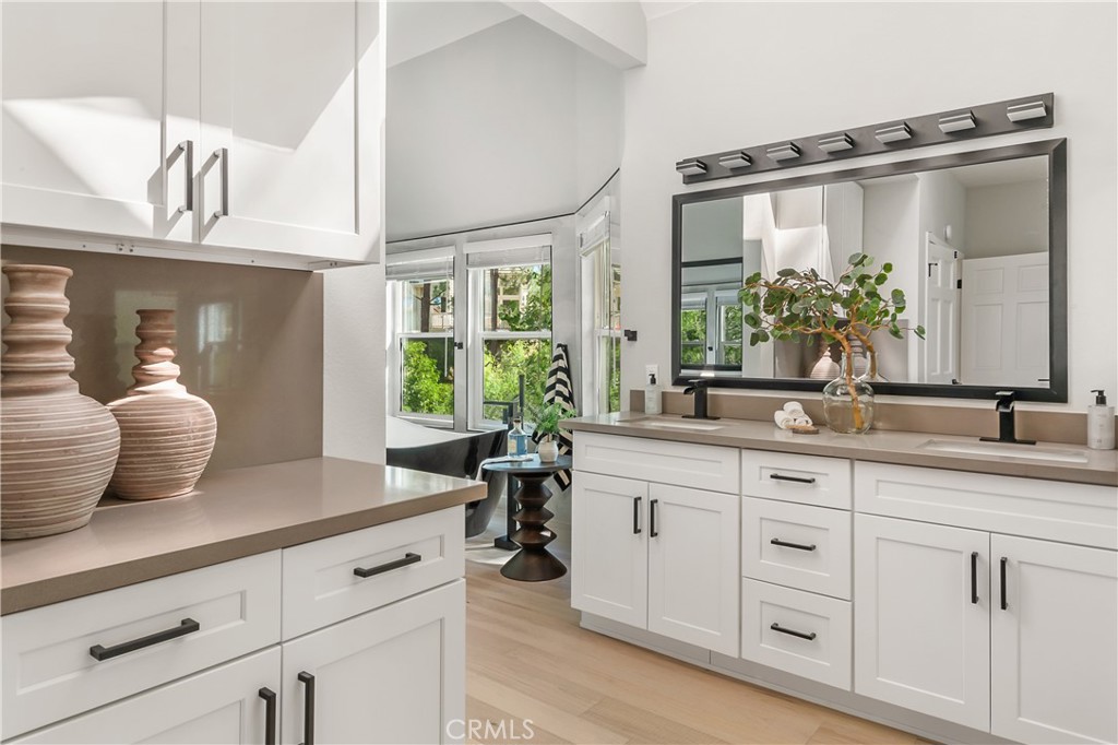 3315 View Pointe