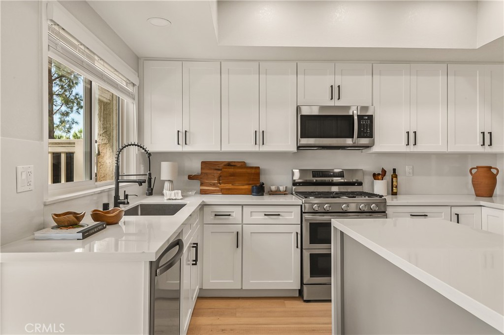 3315 View Pointe