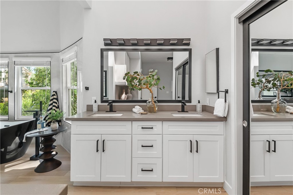 3315 View Pointe