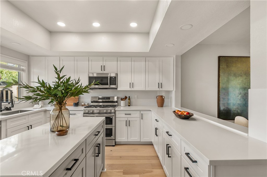 3315 View Pointe