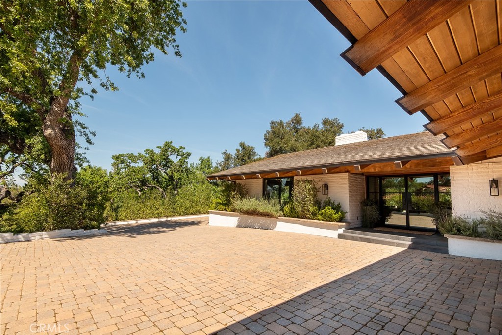 3620 River Farm Drive