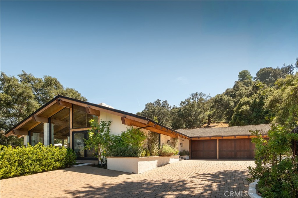 3620 River Farm Drive