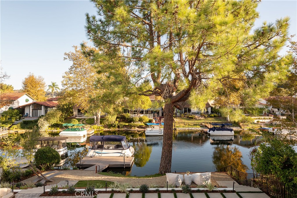 3832 Mainsail Circle