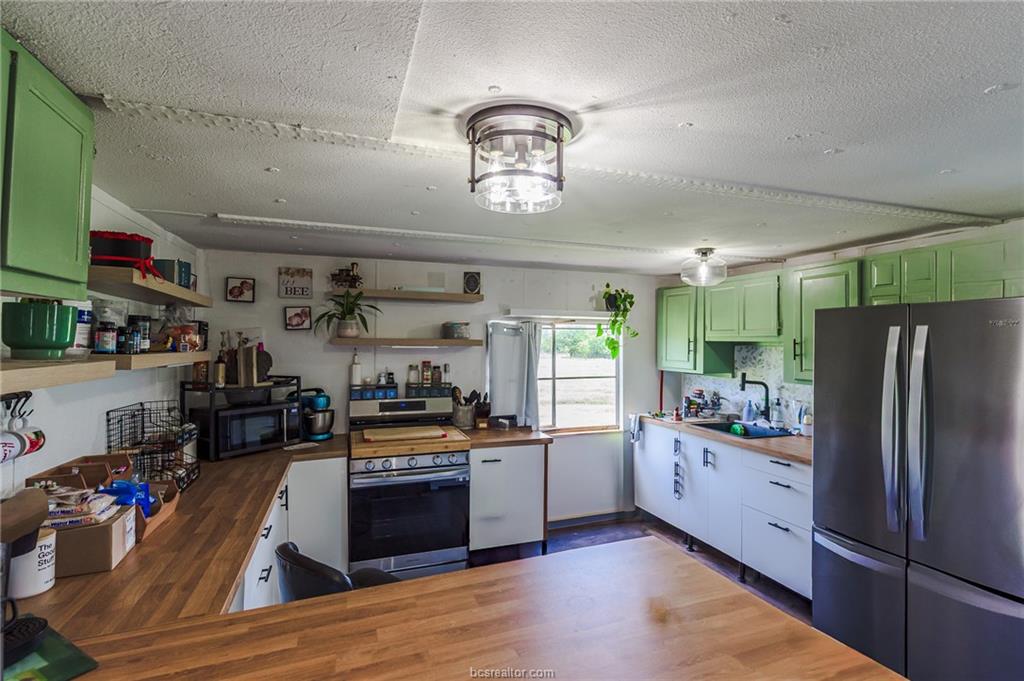 835 County Road 182