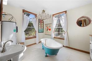 1301 Private Road 3591