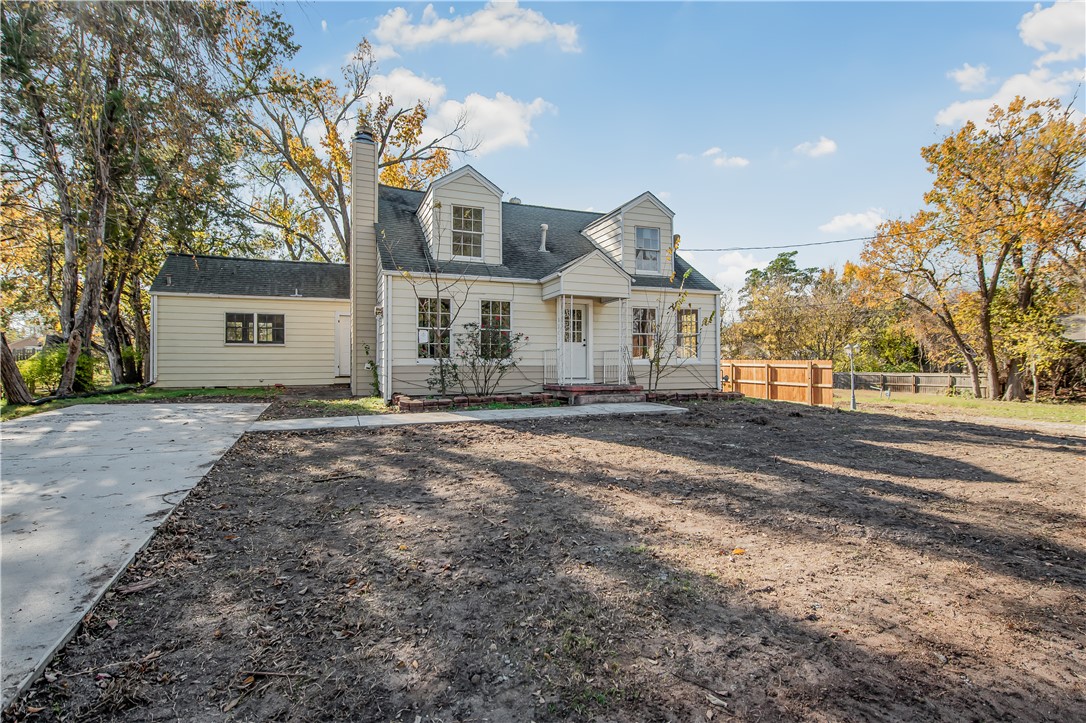 1207 East 27th Street