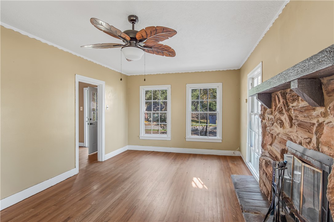 1207 East 27th Street