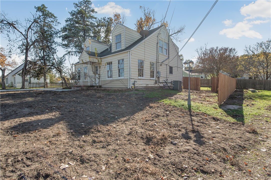 1207 East 27th Street