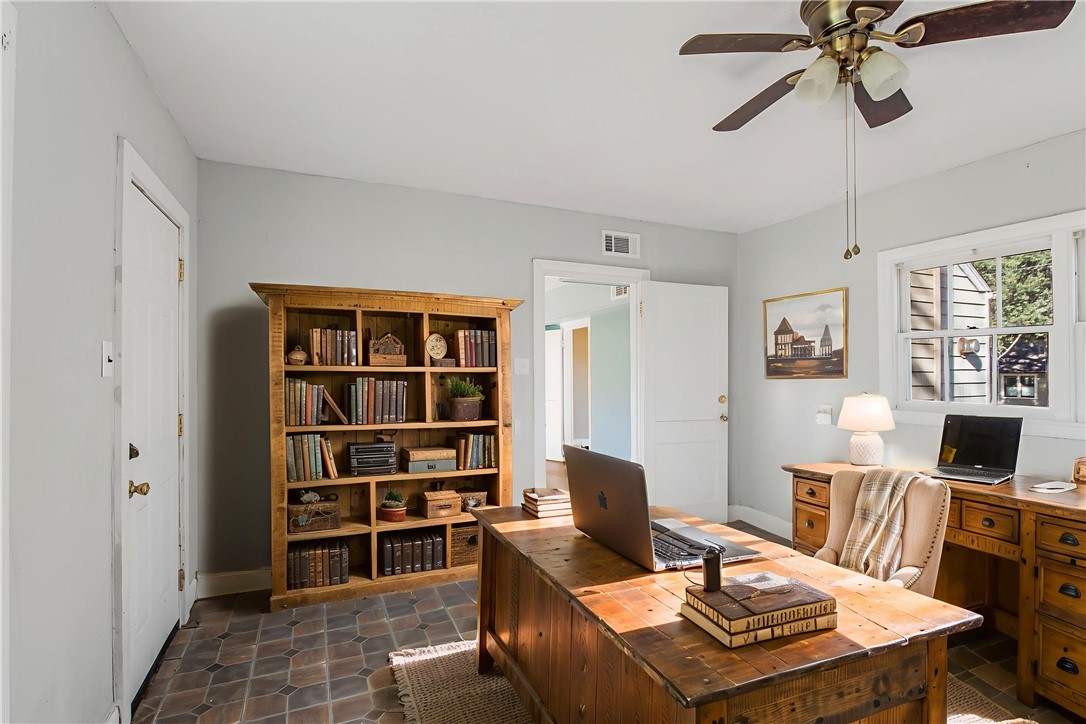 1207 East 27th Street