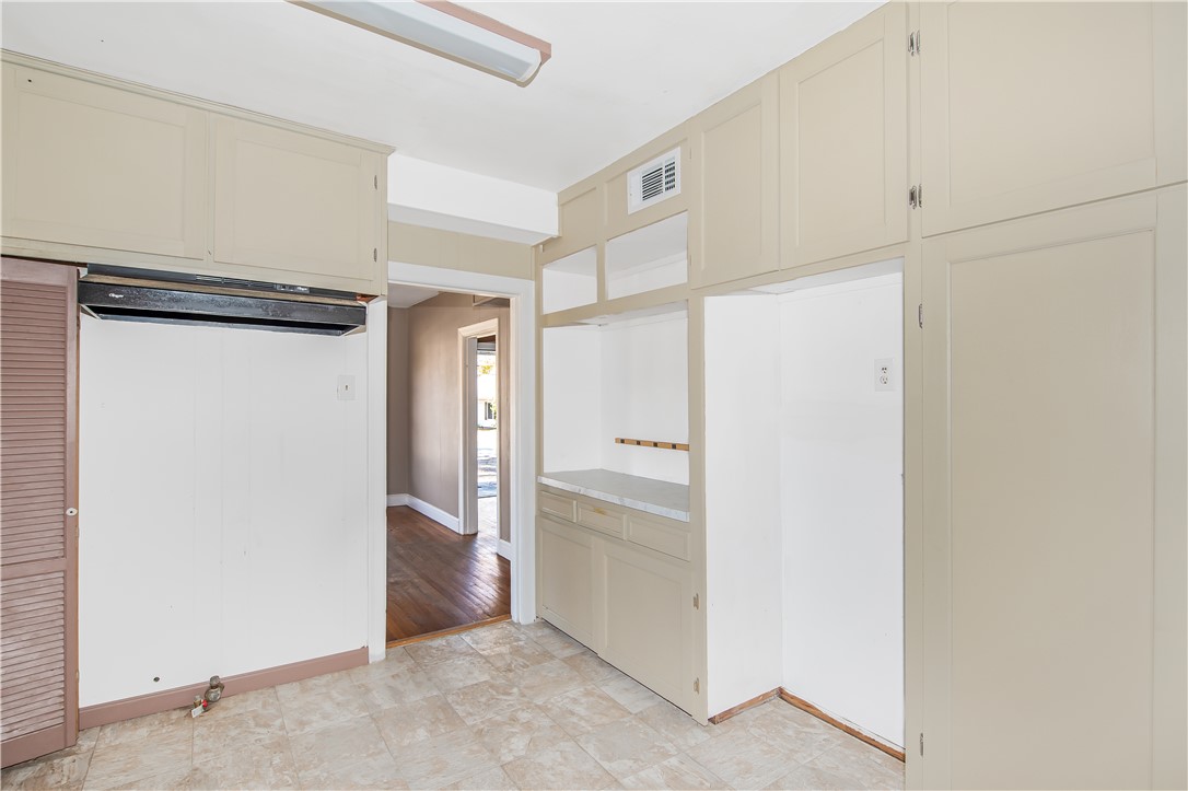 1207 East 27th Street