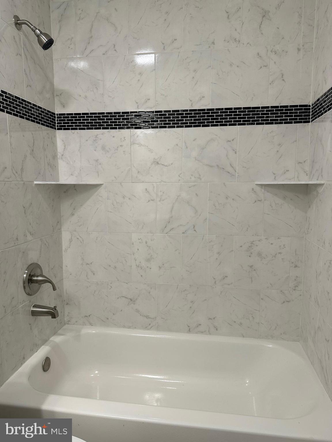 105-B SW Main Ave