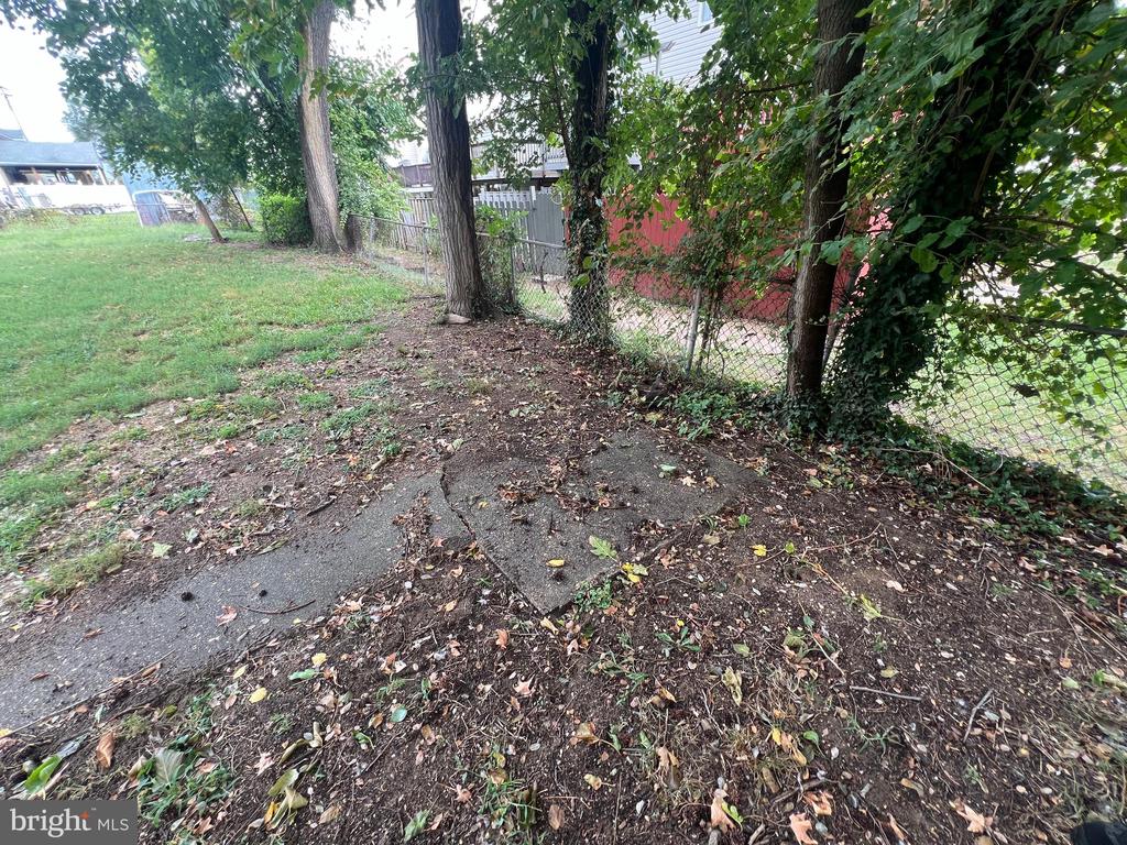 7925 E End Dr