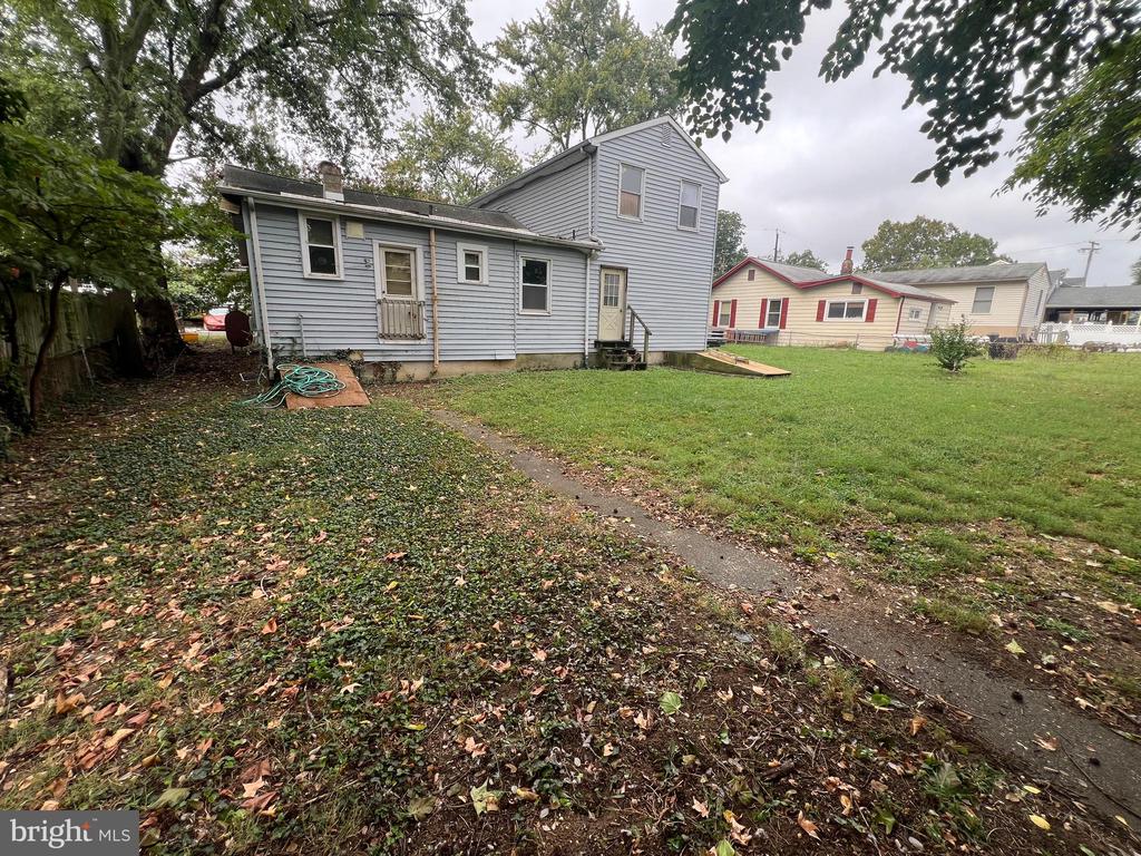 7925 E End Dr