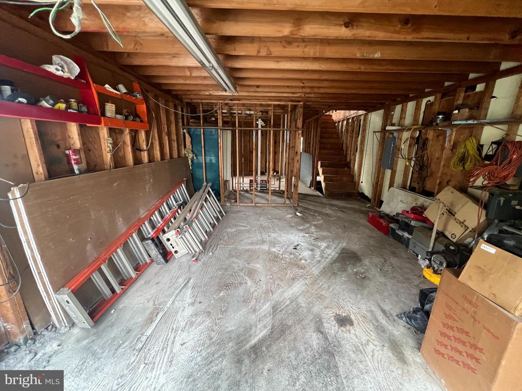 7925 E End Dr