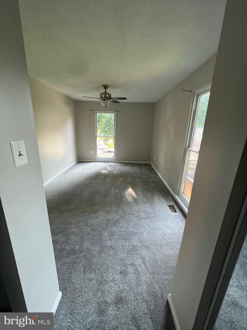 9579 Landbreeze Row