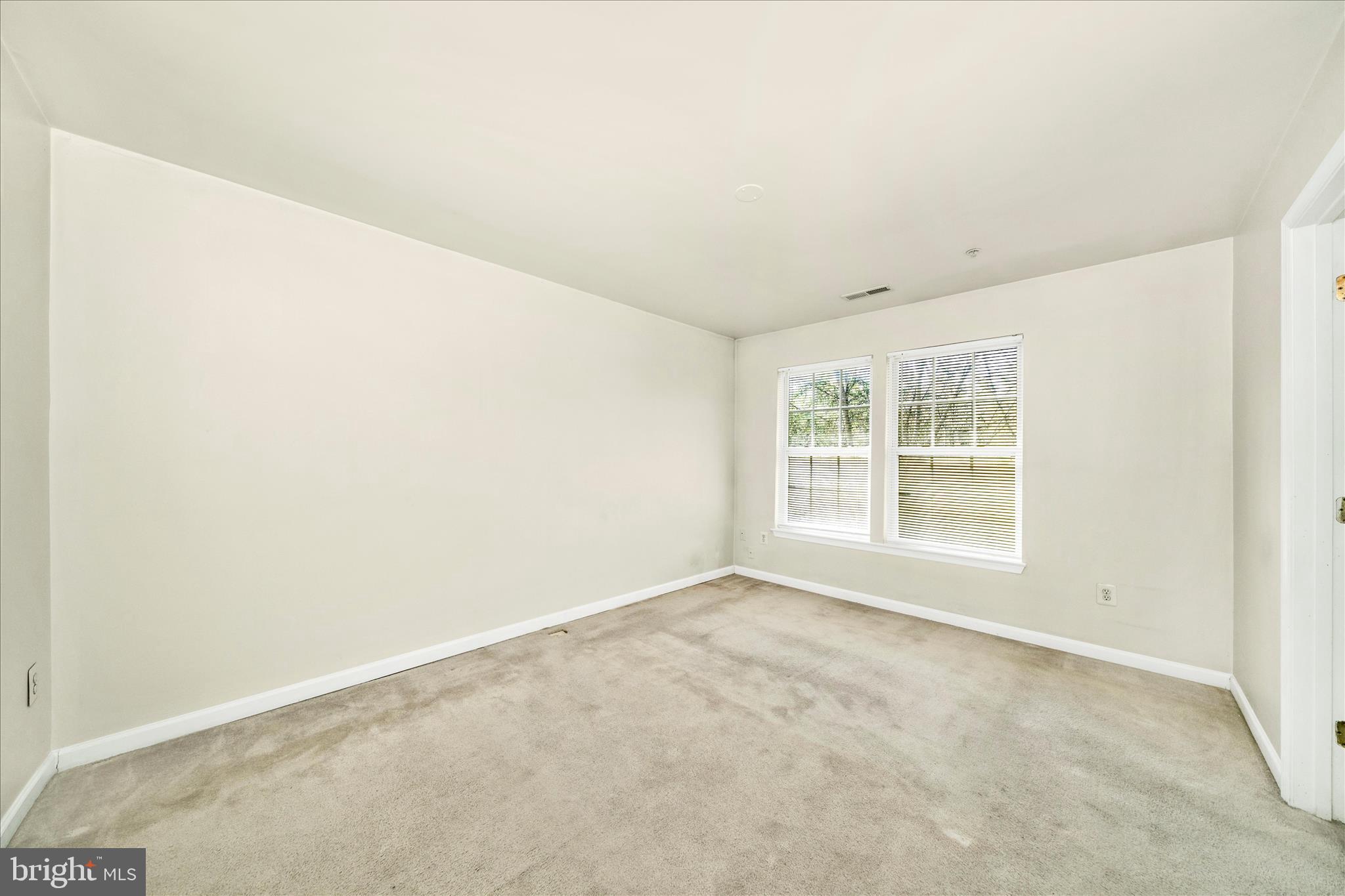 7704 ENGLISH OAK CIRCLE 10