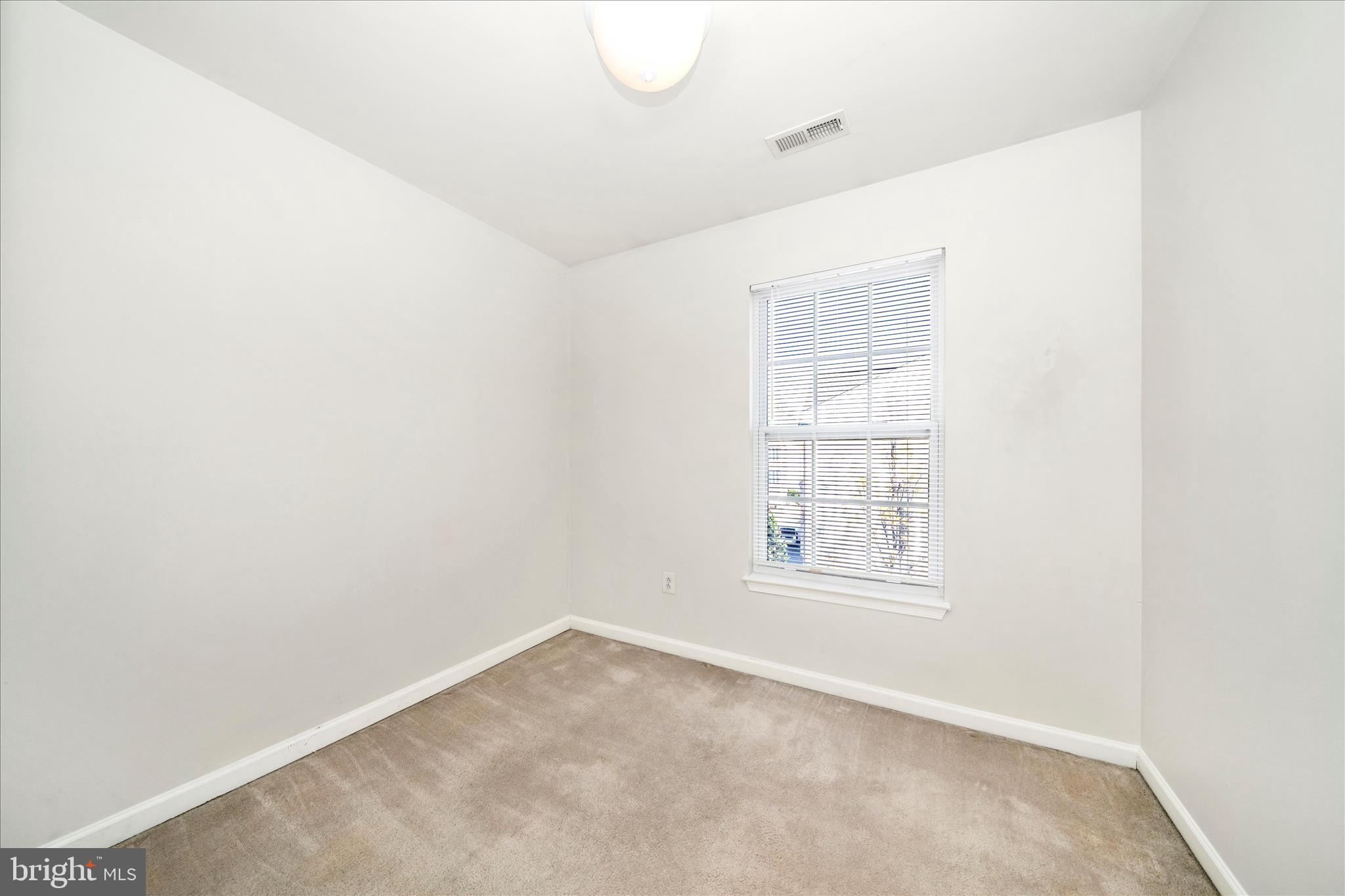 7704 ENGLISH OAK CIRCLE 10