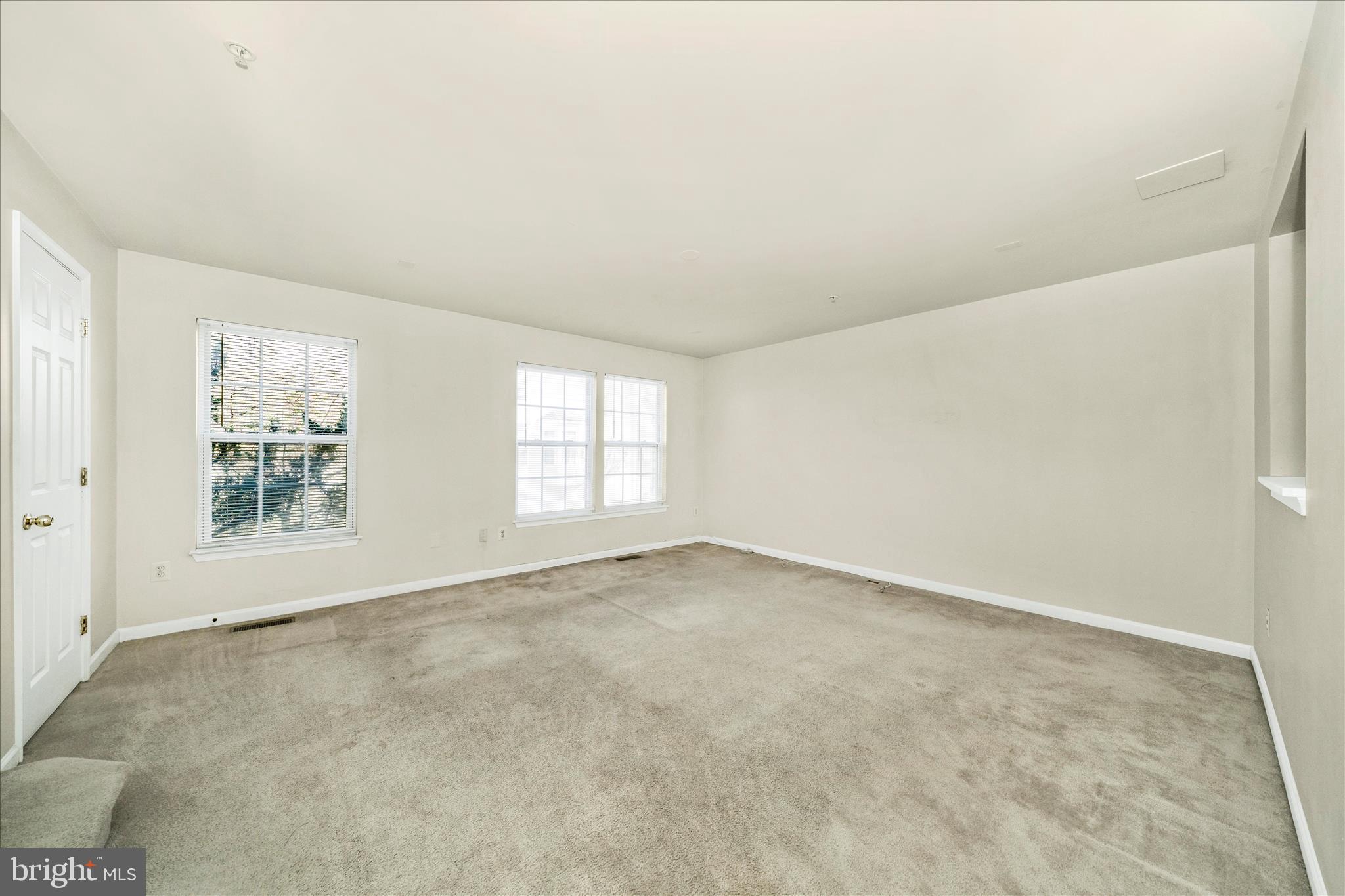 7704 ENGLISH OAK CIRCLE 10