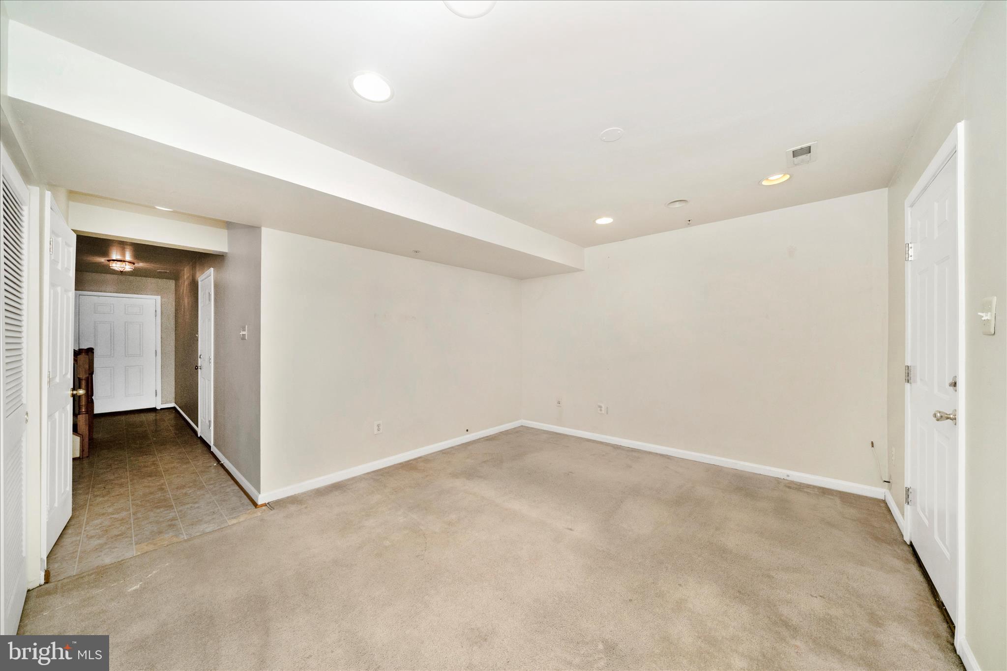 7704 ENGLISH OAK CIRCLE 10