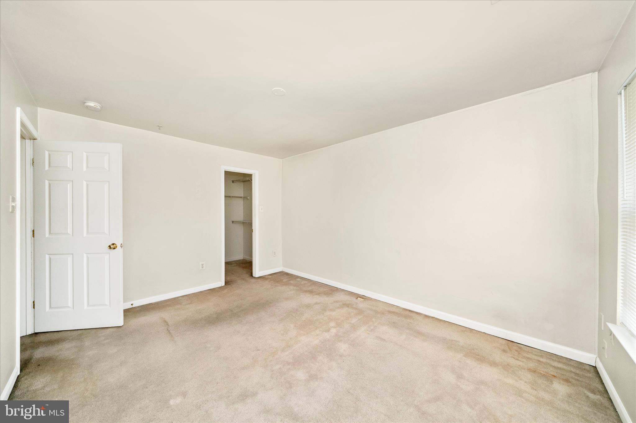 7704 ENGLISH OAK CIRCLE 10