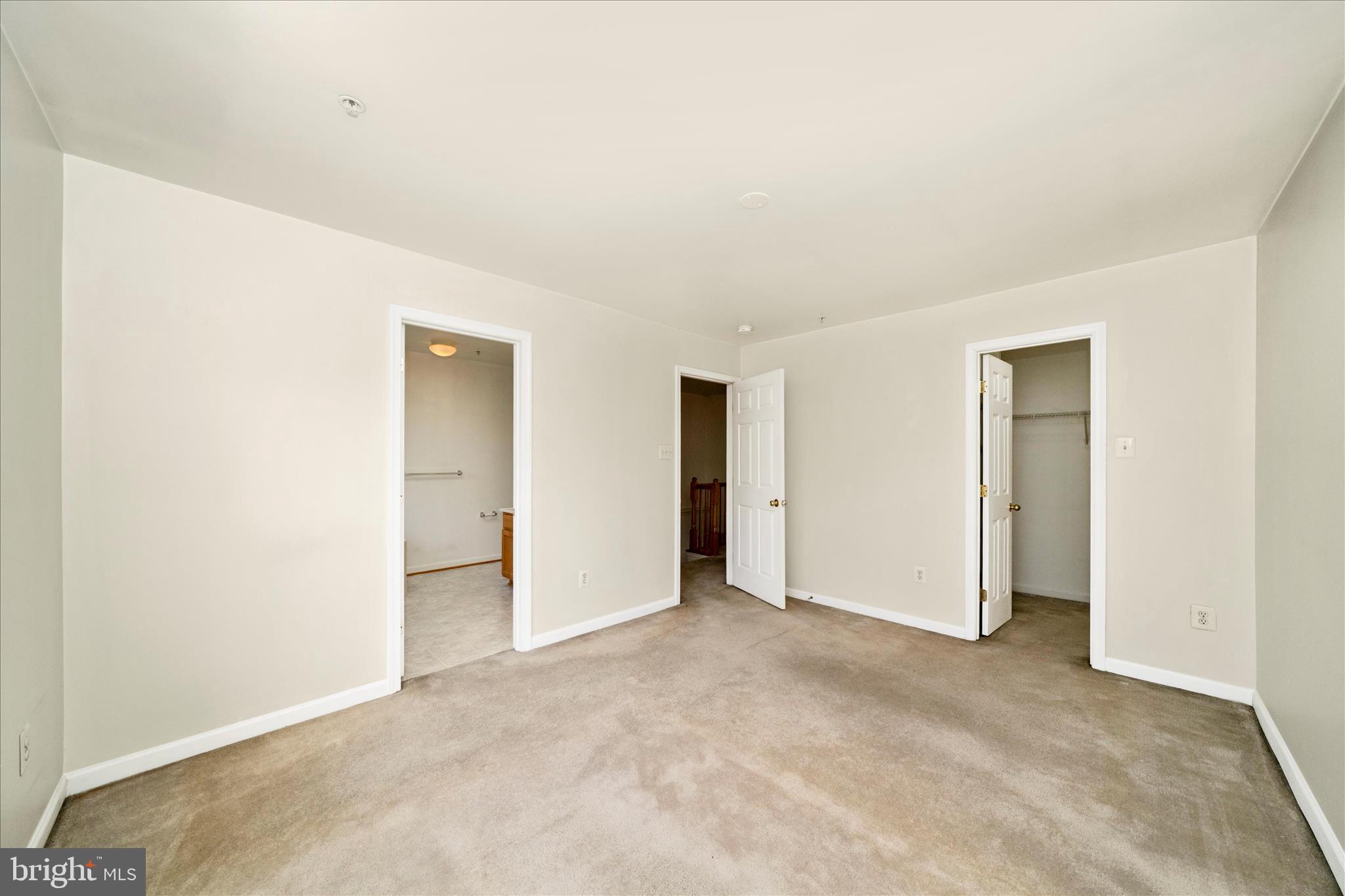 7704 ENGLISH OAK CIRCLE 10