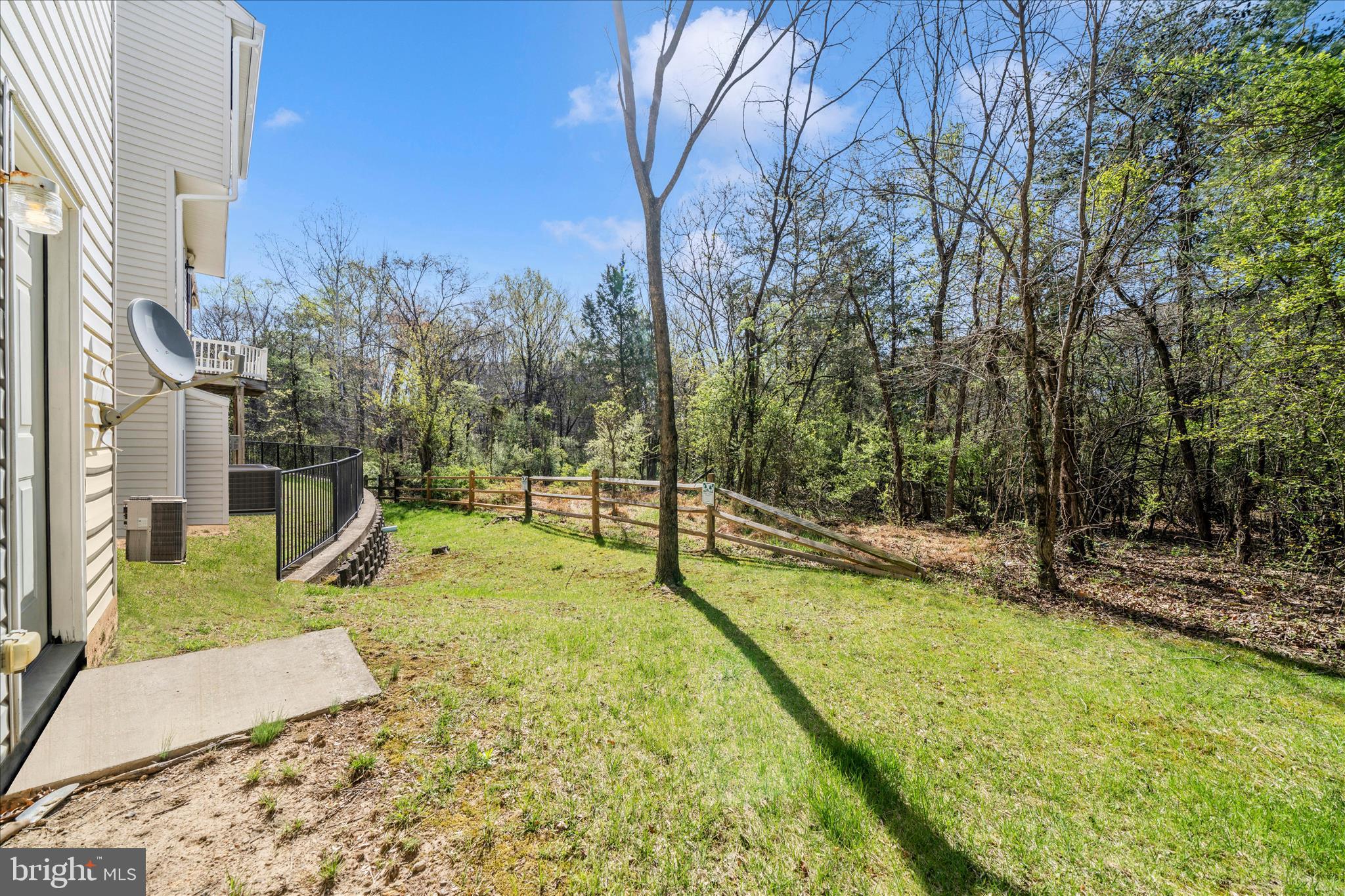 7704 ENGLISH OAK CIRCLE 10