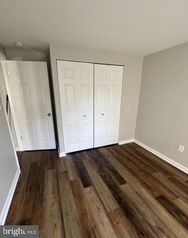 5748 YELLOWROSE COURT
