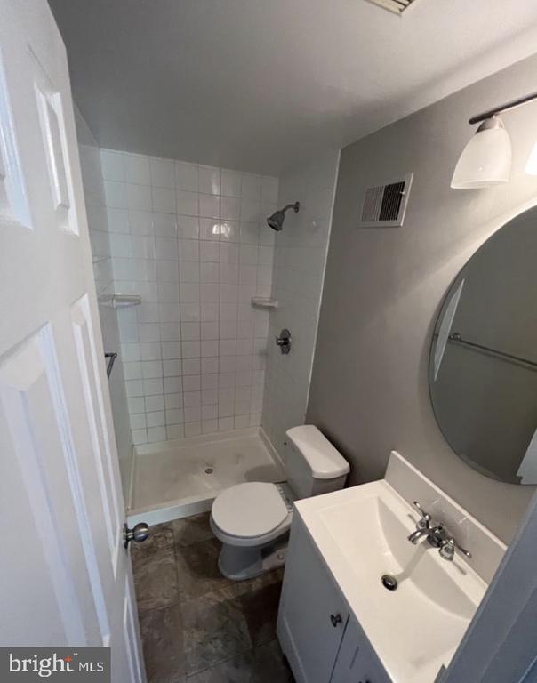5748 YELLOWROSE COURT
