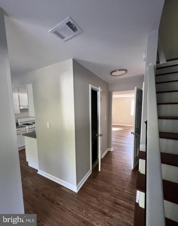 5748 YELLOWROSE COURT