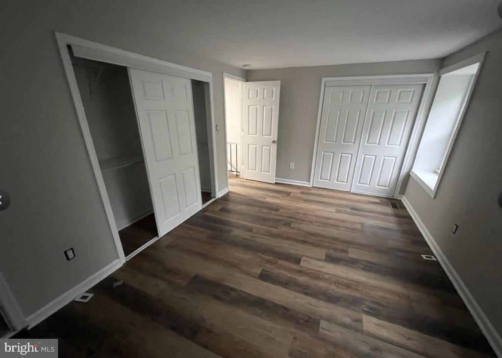 5748 YELLOWROSE COURT