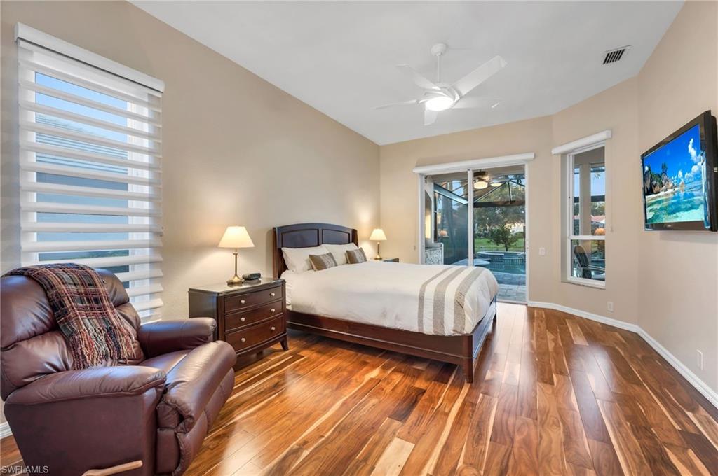 11004 Longshore WAY W