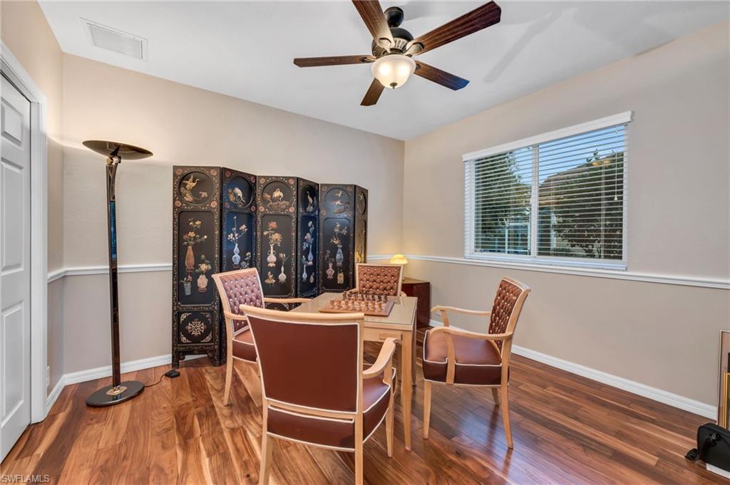 11004 Longshore WAY W