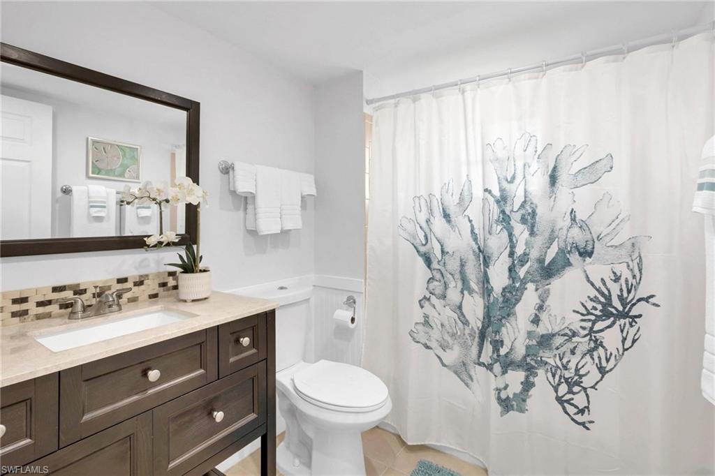 180 Cypress WAY E # B212