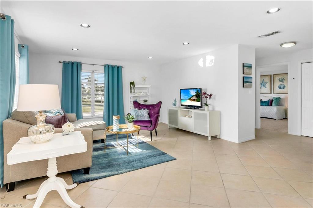 180 Cypress WAY E # B212