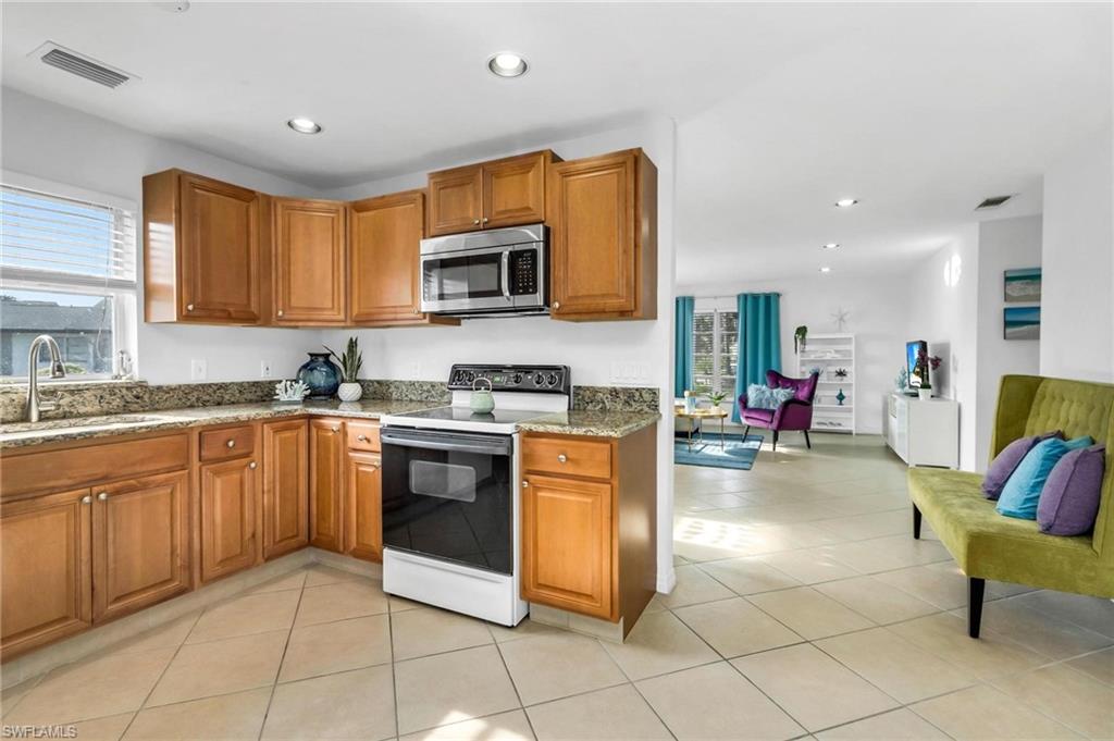 180 Cypress WAY E # B212