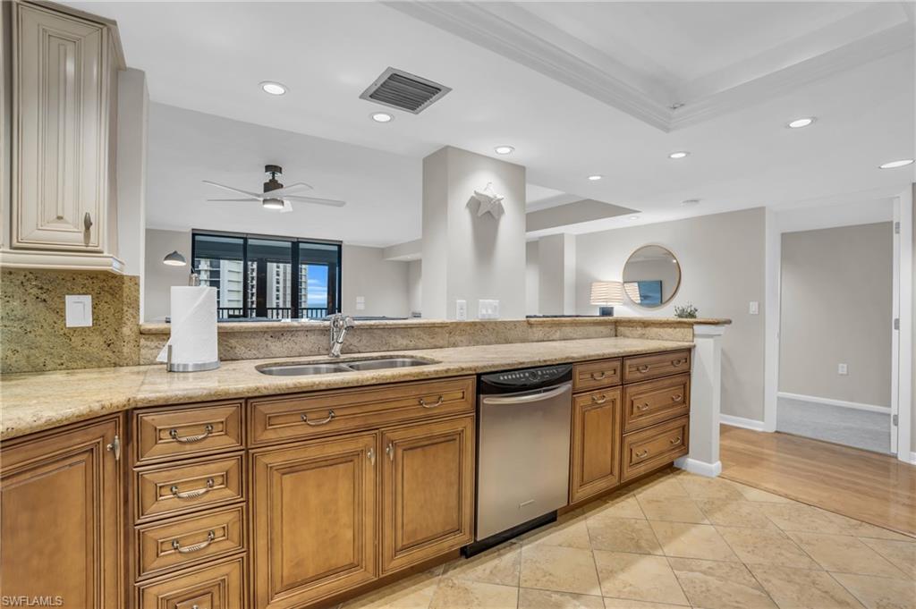 11030 Gulf Shore DR # 704