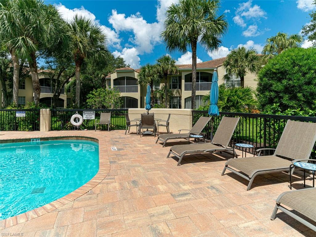 77 Silver Oaks CIR # 104 Unit: 8-104
