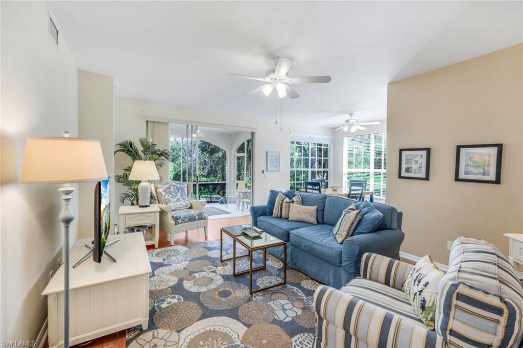 77 Silver Oaks CIR # 104 Unit: 8-104
